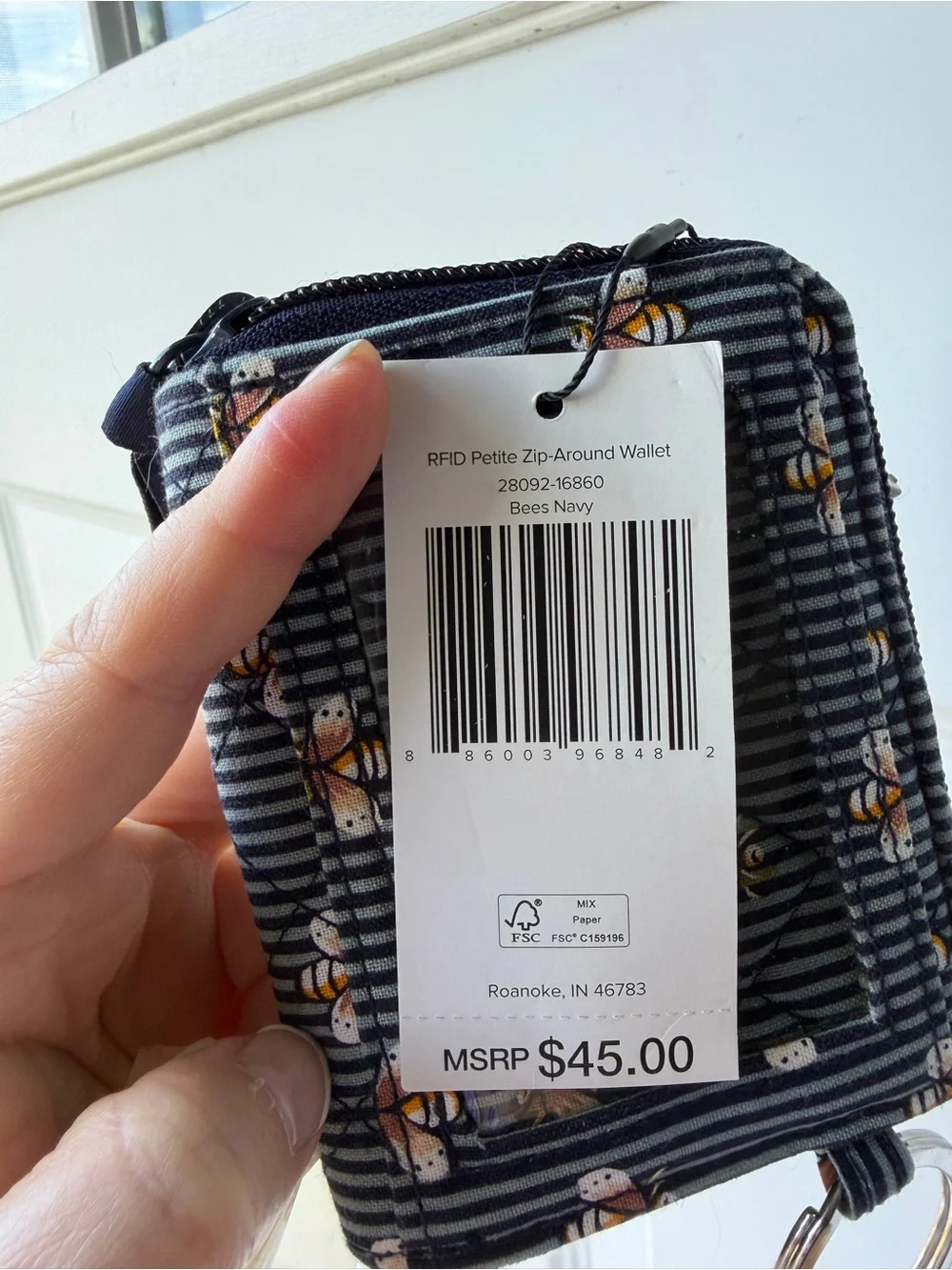 Vera Bradley RFID Petite Zip Around Wallet in “Bees Navy”. - Picture 3 of 6